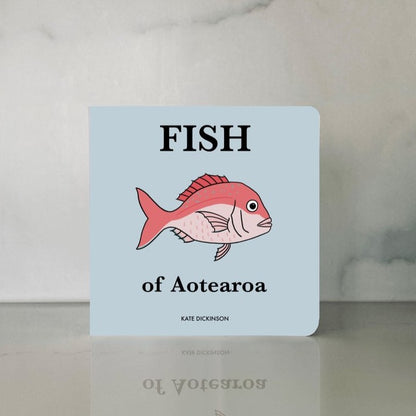 Fish of Aotearoa book. Cover: illustration of a snapper against a blue background.